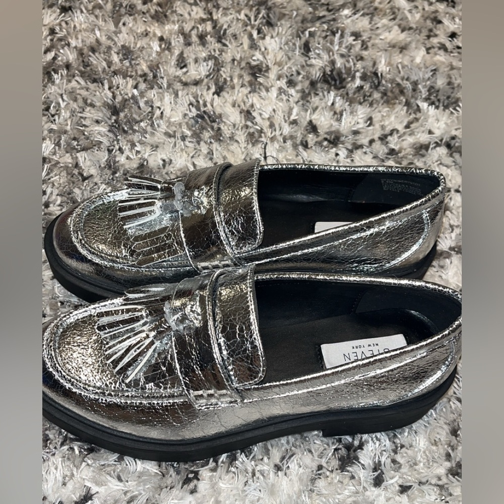 Silver Platforms - image 4